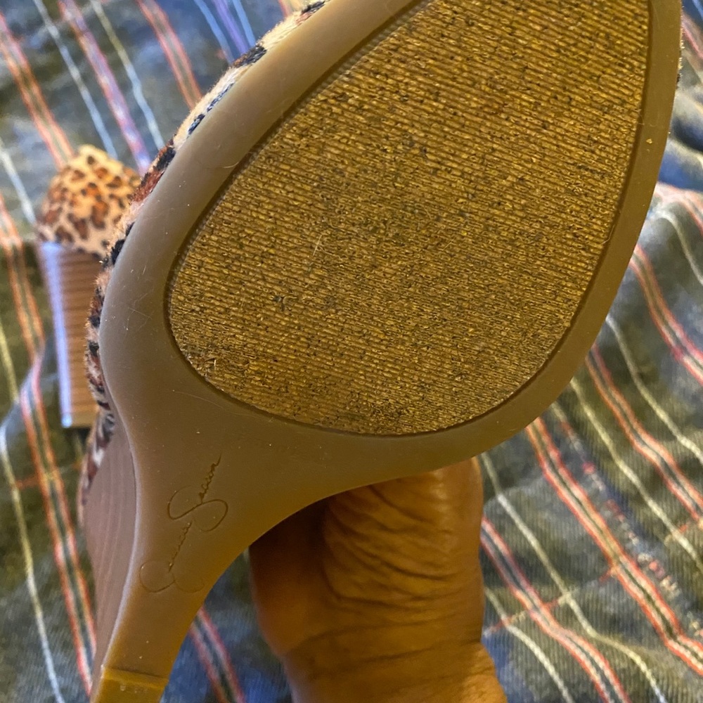 Shoes - Picture 3 of 6